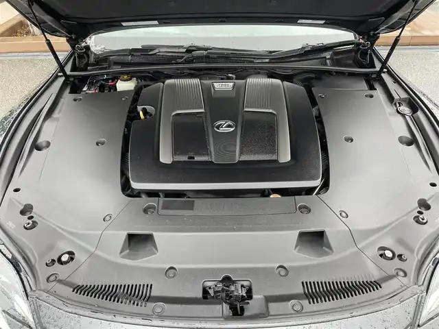 レクサス ＬＳ 500 Fスポーツ 滋賀県 2019(平31)年 6.2万km グラファイトブラックガラスフレーク サンルーフ/モデリスタエアロ/RAYS22インチホイール/純正20インチAW積み込み/4WD/純正メーカーナビ/(AM/FM/CD/DVD/BT/USB/AUX/フルセグTV)/全方位モニター/パワーバックドア/黒革シート/シートヒーター＆ベンチレーション/パワーシート/メモリーシート/ハンドルヒーター/エアサス/デジタルインナーミラー/リアオートサンシェード/ビルトインETC2.0/ドライブレコーダー/プリクラッシュセーフティ/レーントレーシングアシスト/オートマチックハイビーム/レーダークルーズコントロール/ヘッドアップディスプレイ/ブラインドスポットモニター/電動サイドブレーキ/オートホールド/オートライト/アイドリングストップ/横滑り防止装置/純正フロアマット/電格ウインカーミラー/革巻きステアリング/ステアリングスイッチ/パドルシフト