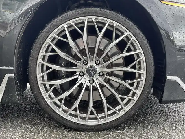 レクサス ＬＳ 500 Fスポーツ 滋賀県 2019(平31)年 6.2万km グラファイトブラックガラスフレーク サンルーフ/モデリスタエアロ/RAYS22インチホイール/純正20インチAW積み込み/4WD/純正メーカーナビ/(AM/FM/CD/DVD/BT/USB/AUX/フルセグTV)/全方位モニター/パワーバックドア/黒革シート/シートヒーター＆ベンチレーション/パワーシート/メモリーシート/ハンドルヒーター/エアサス/デジタルインナーミラー/リアオートサンシェード/ビルトインETC2.0/ドライブレコーダー/プリクラッシュセーフティ/レーントレーシングアシスト/オートマチックハイビーム/レーダークルーズコントロール/ヘッドアップディスプレイ/ブラインドスポットモニター/電動サイドブレーキ/オートホールド/オートライト/アイドリングストップ/横滑り防止装置/純正フロアマット/電格ウインカーミラー/革巻きステアリング/ステアリングスイッチ/パドルシフト