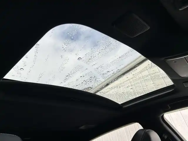 レクサス ＬＳ 500 Fスポーツ 滋賀県 2019(平31)年 6.2万km グラファイトブラックガラスフレーク サンルーフ/モデリスタエアロ/RAYS22インチホイール/純正20インチAW積み込み/4WD/純正メーカーナビ/(AM/FM/CD/DVD/BT/USB/AUX/フルセグTV)/全方位モニター/パワーバックドア/黒革シート/シートヒーター＆ベンチレーション/パワーシート/メモリーシート/ハンドルヒーター/エアサス/デジタルインナーミラー/リアオートサンシェード/ビルトインETC2.0/ドライブレコーダー/プリクラッシュセーフティ/レーントレーシングアシスト/オートマチックハイビーム/レーダークルーズコントロール/ヘッドアップディスプレイ/ブラインドスポットモニター/電動サイドブレーキ/オートホールド/オートライト/アイドリングストップ/横滑り防止装置/純正フロアマット/電格ウインカーミラー/革巻きステアリング/ステアリングスイッチ/パドルシフト