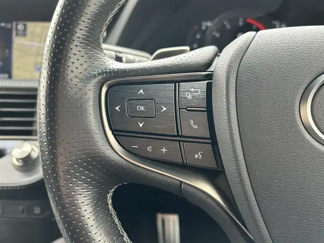 レクサス ＬＳ 500 Fスポーツ 滋賀県 2019(平31)年 6.2万km グラファイトブラックガラスフレーク サンルーフ/モデリスタエアロ/RAYS22インチホイール/純正20インチAW積み込み/4WD/純正メーカーナビ/(AM/FM/CD/DVD/BT/USB/AUX/フルセグTV)/全方位モニター/パワーバックドア/黒革シート/シートヒーター＆ベンチレーション/パワーシート/メモリーシート/ハンドルヒーター/エアサス/デジタルインナーミラー/リアオートサンシェード/ビルトインETC2.0/ドライブレコーダー/プリクラッシュセーフティ/レーントレーシングアシスト/オートマチックハイビーム/レーダークルーズコントロール/ヘッドアップディスプレイ/ブラインドスポットモニター/電動サイドブレーキ/オートホールド/オートライト/アイドリングストップ/横滑り防止装置/純正フロアマット/電格ウインカーミラー/革巻きステアリング/ステアリングスイッチ/パドルシフト