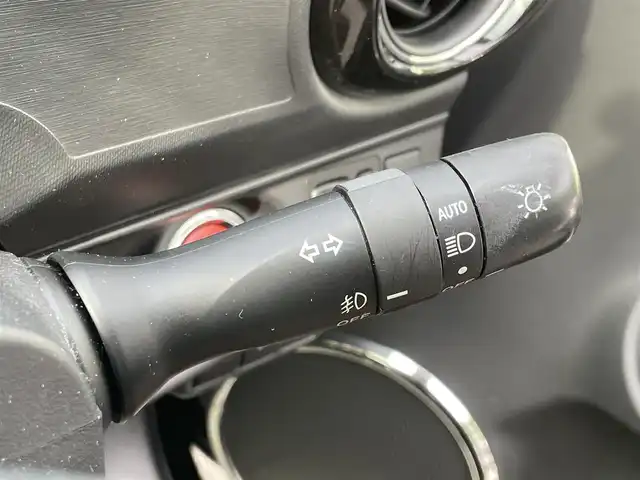 トヨタ アクア G G’s 愛知県 2014(平26)年 7.5万km ブラックマイカ 社外ＳＤナビ　/Ｂカメラ　/ＢＴ　/ＤＴＶ　/ＵＳＢ　/ＣＤ／ＤＶＤ　/ハーフレザー　/革ハンドル　/ＬＥＤヘッドライト　/プッシュスタート　/ステアリングスイッチ　/前席シートヒーター　/純正１７インチＡＷ