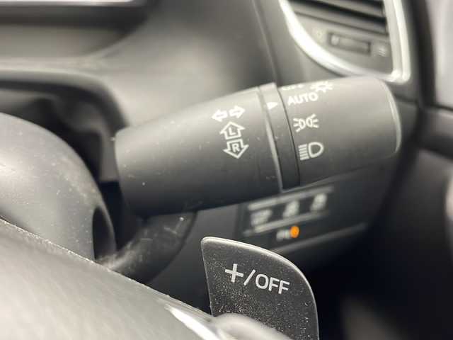 マツダ アクセラ スポーツ XD プロアクティブ 茨城県 2017(平29)年 4.2万km ソニックシルバーM 純正ナビ/フルセグTV/バックカメラ/ETC/ドライブレコーダー/BSM/追従クルーズコントロール/パワーシート/シートヒーター/ハンドルヒーター/LEDヘッドライト/コーナーセンサー/衝突軽減ブレーキ/横滑り防止装置