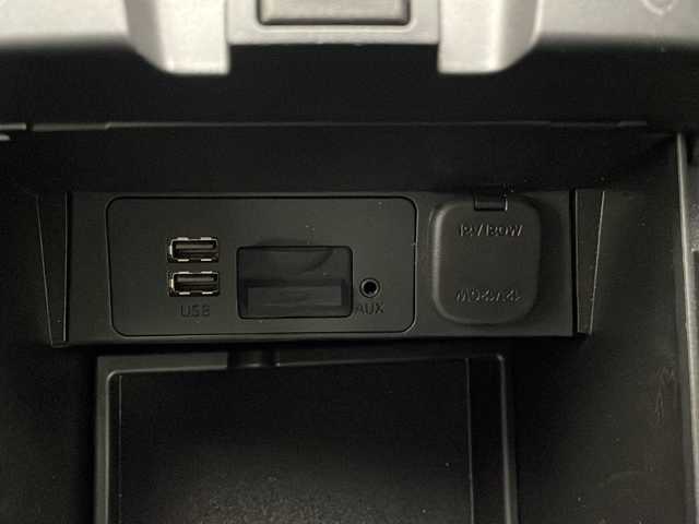 マツダ アクセラ スポーツ XD プロアクティブ 茨城県 2017(平29)年 4.2万km ソニックシルバーM 純正ナビ/フルセグTV/バックカメラ/ETC/ドライブレコーダー/BSM/追従クルーズコントロール/パワーシート/シートヒーター/ハンドルヒーター/LEDヘッドライト/コーナーセンサー/衝突軽減ブレーキ/横滑り防止装置