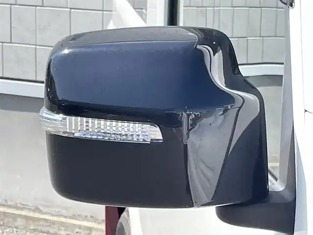 スズキ ジムニー XC 山形県 2022(令4)年 6.6万km ピュアホワイトP 4WD/社外SDナビ/フルセグTV/AM/FM/CD/DVD/Bluetooth/禁煙車/衝突軽減ブレーキ/クルーズコントロール/レーンキープアシスト/オートライト/横滑り防止装置/盗難防止装置/ターボ/ETC/プッシュスタート/スマートキー/シートヒーター/LEDヘッドライト/５MT/オートライト /フォグランプ/背面タイヤ/純正アルミ/ドアバイザー/保証書/取扱説明書