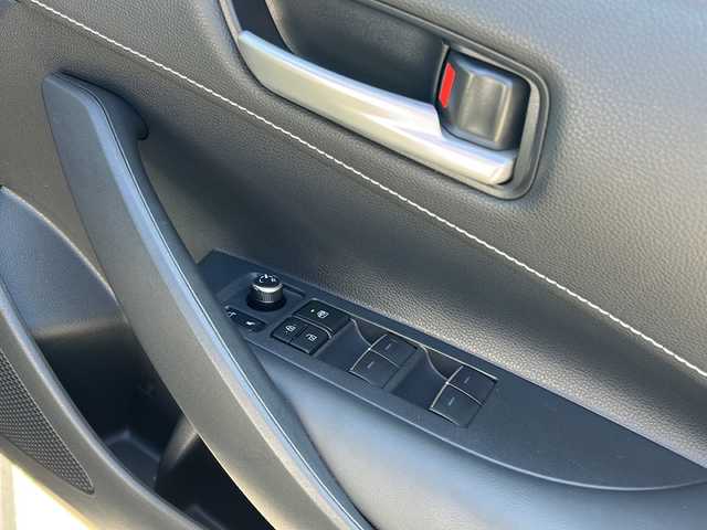 トヨタ カローラ スポーツ G 石川県 2018(平30)年 1.9万km ブラッキッシュアゲハガラスフレーク 純正ナビ/フルセグTV/Bluetooth/DVD再生/ドライブレコーダー/バックカメラ/純正フロアマット/LEDヘッドライト/横滑り防止装置/オートライト/オートマチックハイビーム/レーンキープアシスト/アイドリングストップ/衝突被害軽減システム/ダブル＋カーテンエアバック