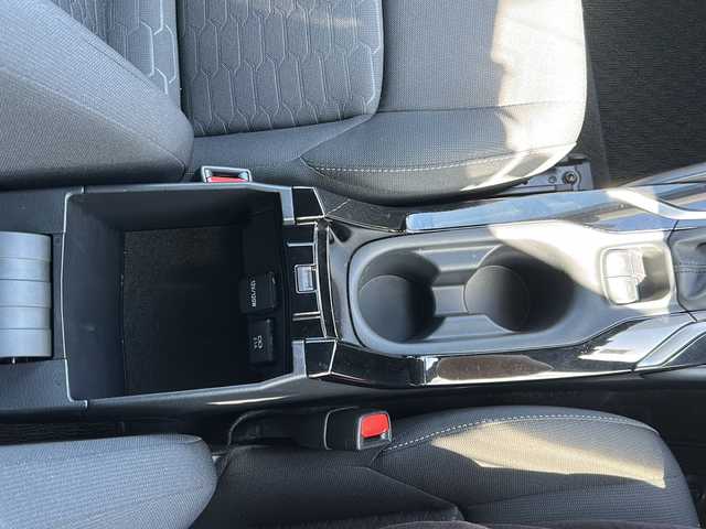 トヨタ カローラ スポーツ G 石川県 2018(平30)年 1.9万km ブラッキッシュアゲハガラスフレーク 純正ナビ/フルセグTV/Bluetooth/DVD再生/ドライブレコーダー/バックカメラ/純正フロアマット/LEDヘッドライト/横滑り防止装置/オートライト/オートマチックハイビーム/レーンキープアシスト/アイドリングストップ/衝突被害軽減システム/ダブル＋カーテンエアバック