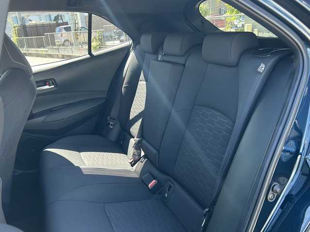 トヨタ カローラ スポーツ G 石川県 2018(平30)年 1.9万km ブラッキッシュアゲハガラスフレーク 純正ナビ/フルセグTV/Bluetooth/DVD再生/ドライブレコーダー/バックカメラ/純正フロアマット/LEDヘッドライト/横滑り防止装置/オートライト/オートマチックハイビーム/レーンキープアシスト/アイドリングストップ/衝突被害軽減システム/ダブル＋カーテンエアバック