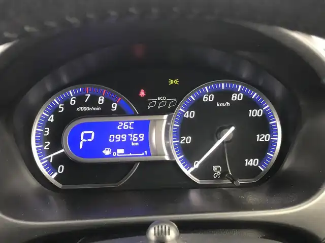 日産 デイズ ハイウェイスターG ターボ 愛知県 2015(平27)年 10万km クールシルバー 純正ナビ　/（フルセグ/Bluetooth/CD/DVD）　/衝突軽減システム　/横滑り防止アシスト/純正アルミ１５インチホイール/スマートキー　キーレスエントリー/ＡＵＴＯヘッドライト/ＡＡＣ/ＥＴＣ/ＡＢＳ/ＡＵＸ/ターボ/運転席パワーウインドウ/サイドバイザー