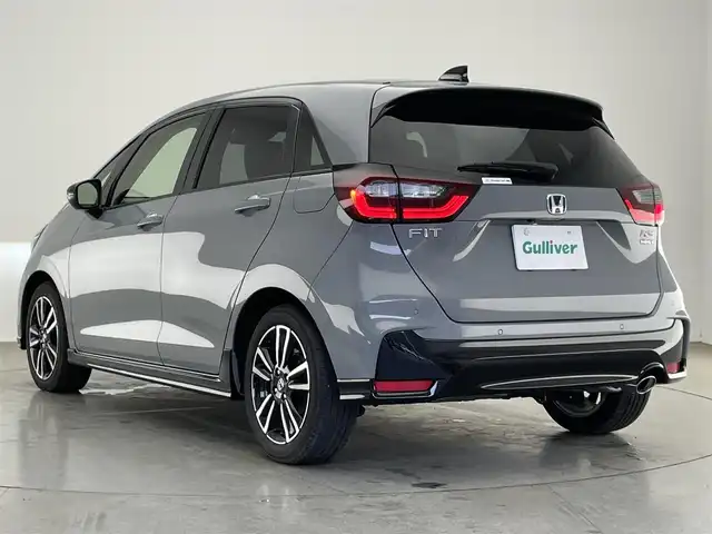 ホンダ フィット e:HEV RS 愛知県 2023(令5)年 1.2万km グレー 純正９型ディスプレイナビ　フルセグＴＶ　カープレイ対応　ハーフレザー　ＥＴＣ２．０　バックカメラ　リヤパーキングセンサー　ホンダセンシング　衝突軽減装置　追従クルコン　ハンドル支援　ＬＥＤイト　禁煙車