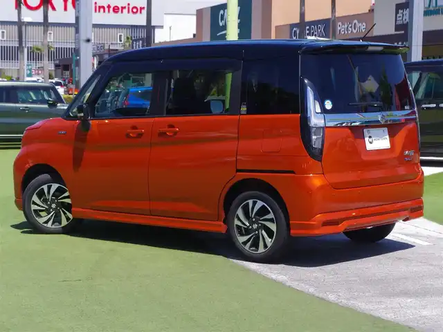 スズキ ソリオ バンディット HV MV 千葉県 2022(令4)年 2.2万km フレイムオレンジパールメタリック/ブラック2トーンルーフ 165/65R15/デュアルカメラブレーキサポート/左パワースライドドア/右イージークローザードア/純正メモリーナビ/地デジTV/【DVD/CD再生機能　Bluetooth接続】/【Apple CarPlay　Android Auto対応】/全方位モニター/ドライブレコーダー（前後撮影）/革巻きステアリング/ステアリングスイッチ/ETC/LEDヘッドライト/フォグライト/ウインカーミラー/リアコーナーセンサー/純正15インチアルミホイル/サイド/カーテンエアバッグ/携帯リモコン