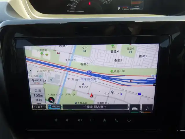 スズキ ソリオ バンディット HV MV 千葉県 2022(令4)年 2.2万km フレイムオレンジパールメタリック/ブラック2トーンルーフ 165/65R15/デュアルカメラブレーキサポート/左パワースライドドア/右イージークローザードア/純正メモリーナビ/地デジTV/【DVD/CD再生機能　Bluetooth接続】/【Apple CarPlay　Android Auto対応】/全方位モニター/ドライブレコーダー（前後撮影）/革巻きステアリング/ステアリングスイッチ/ETC/LEDヘッドライト/フォグライト/ウインカーミラー/リアコーナーセンサー/純正15インチアルミホイル/サイド/カーテンエアバッグ/携帯リモコン