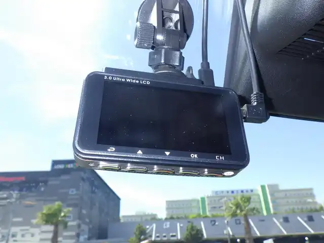 スズキ ソリオ バンディット HV MV 千葉県 2022(令4)年 2.2万km フレイムオレンジパールメタリック/ブラック2トーンルーフ 165/65R15/デュアルカメラブレーキサポート/左パワースライドドア/右イージークローザードア/純正メモリーナビ/地デジTV/【DVD/CD再生機能　Bluetooth接続】/【Apple CarPlay　Android Auto対応】/全方位モニター/ドライブレコーダー（前後撮影）/革巻きステアリング/ステアリングスイッチ/ETC/LEDヘッドライト/フォグライト/ウインカーミラー/リアコーナーセンサー/純正15インチアルミホイル/サイド/カーテンエアバッグ/携帯リモコン