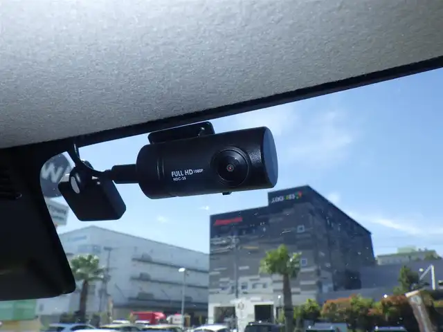 スズキ ソリオ バンディット HV MV 千葉県 2022(令4)年 2.2万km フレイムオレンジパールメタリック/ブラック2トーンルーフ 165/65R15/デュアルカメラブレーキサポート/左パワースライドドア/右イージークローザードア/純正メモリーナビ/地デジTV/【DVD/CD再生機能　Bluetooth接続】/【Apple CarPlay　Android Auto対応】/全方位モニター/ドライブレコーダー（前後撮影）/革巻きステアリング/ステアリングスイッチ/ETC/LEDヘッドライト/フォグライト/ウインカーミラー/リアコーナーセンサー/純正15インチアルミホイル/サイド/カーテンエアバッグ/携帯リモコン