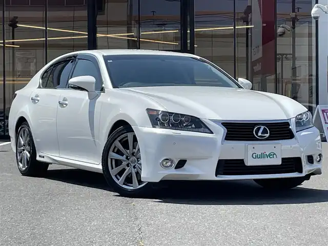 レクサス ＧＳ 300h Iパッケージ 宮城県 2014(平26)年 1.6万km ホワイトパールクリスタルシャイン 登録時走行距離　１５７７３ｋｍ/純正ナビ/・フルセグテレビ/・Bluetooth/・CD/DVD/・ＡＭ／ＦＭ/クルーズコントロール/クリアランスソナー/電動パーキング/ブレーキホールド/パーキングアシスト/パワーシート/ポジションメモリー/シートヒーター/エアシート/プッシュスタート/スマートキー/ＥＴＣ/ＬＥＤヘッドライト/ドアバイザー/サンシェード（後席＋トランクルーム）/レーダー探知機