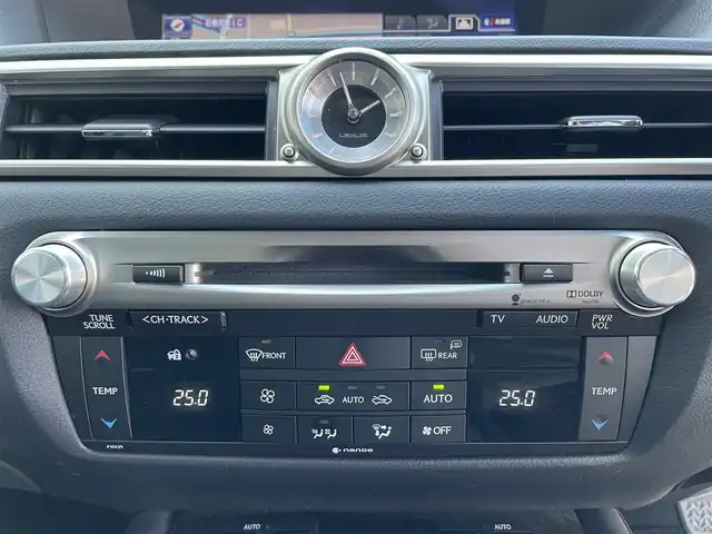 レクサス ＧＳ 300h Iパッケージ 宮城県 2014(平26)年 1.6万km ホワイトパールクリスタルシャイン 登録時走行距離　１５７７３ｋｍ/純正ナビ/・フルセグテレビ/・Bluetooth/・CD/DVD/・ＡＭ／ＦＭ/クルーズコントロール/クリアランスソナー/電動パーキング/ブレーキホールド/パーキングアシスト/パワーシート/ポジションメモリー/シートヒーター/エアシート/プッシュスタート/スマートキー/ＥＴＣ/ＬＥＤヘッドライト/ドアバイザー/サンシェード（後席＋トランクルーム）/レーダー探知機