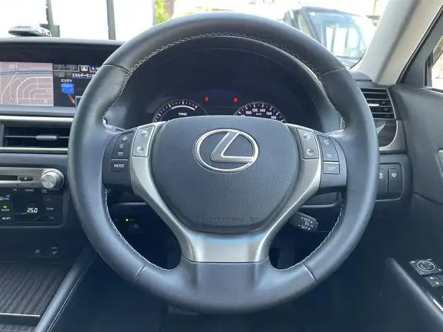 レクサス ＧＳ 300h Iパッケージ 宮城県 2014(平26)年 1.6万km ホワイトパールクリスタルシャイン 登録時走行距離　１５７７３ｋｍ/純正ナビ/・フルセグテレビ/・Bluetooth/・CD/DVD/・ＡＭ／ＦＭ/クルーズコントロール/クリアランスソナー/電動パーキング/ブレーキホールド/パーキングアシスト/パワーシート/ポジションメモリー/シートヒーター/エアシート/プッシュスタート/スマートキー/ＥＴＣ/ＬＥＤヘッドライト/ドアバイザー/サンシェード（後席＋トランクルーム）/レーダー探知機