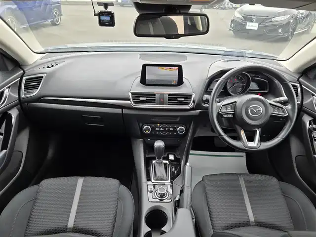 マツダ アクセラ スポーツ 15S プロアクティブ 鹿児島県 2018(平30)年 4.9万km ソニックシルバーM ３６０°ビューモニター　/ビルトインＥＴＣ　/レーダークルーズコントロール　/ｉ－ＡＣＴＩＶＳＥＮＳＥ　/アドバンストスマートシティブレーキサポート/ＡＴ誤発進抑制制御　/車線逸脱警報システム　/先進ライト　/前方ドライブレコーダー/ブラインドスポットモニタリング/リアクロストラフィックアラート/パドルシフト/MTモード付きAT/純正SDナビ/Bluetoothオーディオ/横滑り防止装置/レーンキープアシスト/前後コーナーセンサー