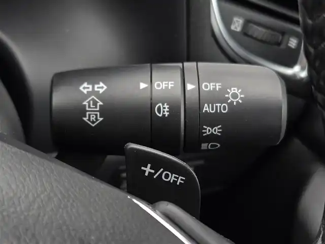 マツダ アクセラ スポーツ 15S プロアクティブ 鹿児島県 2018(平30)年 4.9万km ソニックシルバーM ３６０°ビューモニター　/ビルトインＥＴＣ　/レーダークルーズコントロール　/ｉ－ＡＣＴＩＶＳＥＮＳＥ　/アドバンストスマートシティブレーキサポート/ＡＴ誤発進抑制制御　/車線逸脱警報システム　/先進ライト　/前方ドライブレコーダー/ブラインドスポットモニタリング/リアクロストラフィックアラート/パドルシフト/MTモード付きAT/純正SDナビ/Bluetoothオーディオ/横滑り防止装置/レーンキープアシスト/前後コーナーセンサー