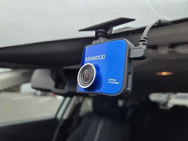 マツダ アクセラ スポーツ 15S プロアクティブ 鹿児島県 2018(平30)年 4.9万km ソニックシルバーM ３６０°ビューモニター　/ビルトインＥＴＣ　/レーダークルーズコントロール　/ｉ－ＡＣＴＩＶＳＥＮＳＥ　/アドバンストスマートシティブレーキサポート/ＡＴ誤発進抑制制御　/車線逸脱警報システム　/先進ライト　/前方ドライブレコーダー/ブラインドスポットモニタリング/リアクロストラフィックアラート/パドルシフト/MTモード付きAT/純正SDナビ/Bluetoothオーディオ/横滑り防止装置/レーンキープアシスト/前後コーナーセンサー
