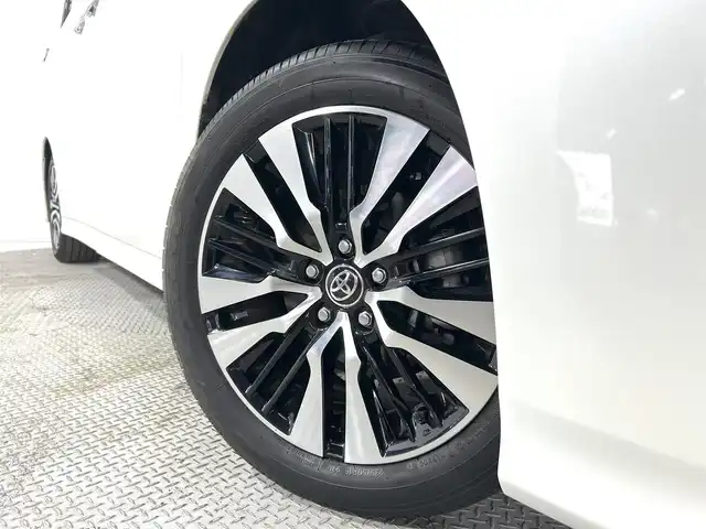 トヨタ アルファード S Cパッケージ 大阪府 2023(令5)年 0.9万km ホワイトパールクリスタルシャイン ツインムーンルーフ　純正フリップダウンモニター　ディスプレイオーディオ　３眼ＬＥＤヘッドライト　両側電動ドア　ＡＣ１００Ｖ　バックカメラ　ビルトインＥＴＣ　メモリシート　ドラレコ　ハンドルヒーター