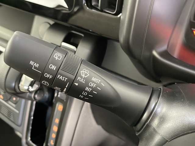 スズキ スペーシア ギア HYBRID XZ 長野県 2025(令7)年 0.1万km モスグレーメタリック 4WD/社外オーディオ（DMB165）/両側パワースライドドア/デュアルセンサーブレーキサポートII/アイドリングストップ/CD/MD/USB/オートライト/LEDヘッドライト/フォグランプ/ステアリングスイッチ/ステアリングヒーター/革巻きステアリング/電子パーキング/オートホールド/ドアバイザー/シートリフター/2列目サンシェード/ウインカーミラー/冬タイヤ車載（社外アルミホイール付）