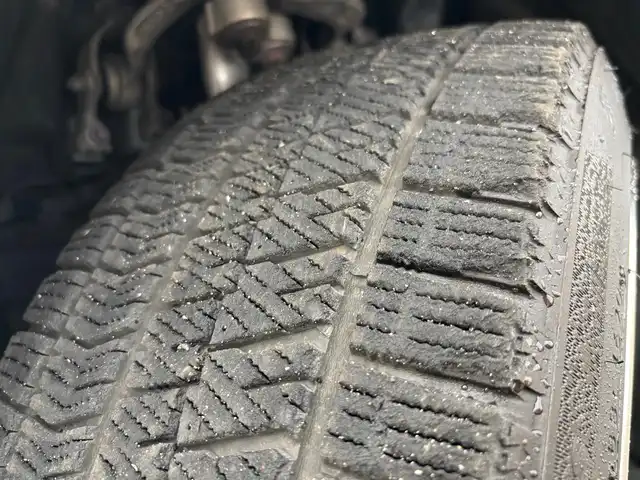 トヨタ クラウン ハイブリッド RS アドバンス 宮城県 2019(平31)年 3万km ホワイトパールクリスタルシャイン ムーンルーフ/デジタルインナーミラー/セーフティパッケージプラス/・パーキングサポートブレーキ/リアカメラディテクション/・パノラミックビューモニター/・インテリジェントパーキングアシスト2/＝＝＝/セーフティセンス/・レーントレーシングアシスト/・レーダークルーズコントロール/・プリクラッシュセーフティ/・アダプティブハイビーム/・ロードサインアシスト/・先行車発進告知機能/ブラインドスポットモニター/リアクロストラフィックオートブレーキ/リアクロストラフィックアラート/ヘッドアップディスプレイ/純正ナビ/・CD/DVD/・Bluetooth/・フルセグTV/ETC/ドライブレコーダー/AC100V/100Wコンセント/ハーフレザーシート/シートヒーター/ステアリングヒーター/パワーシート（運転席メモリー機能付）/革巻きステアリング/電動パーキングブレーキ/ブレーキホールド/3眼LEDヘッドランプ/フォグランプ/電動格納ミラー/社外18インチAW/純正フロアマット/ドアバイザー/取扱説明書/保証書