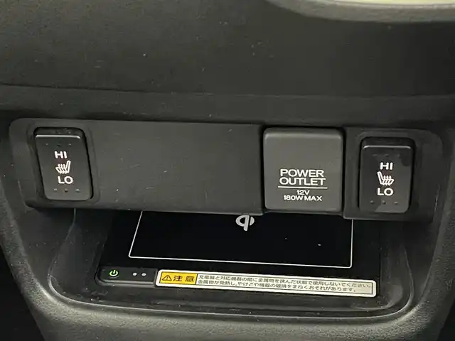 ホンダ Ｎ ＢＯＸ スラッシュ X 道央・札幌 2016(平28)年 6.2万km プレミアムホワイトパールⅡ ・４WD/・寒冷地仕様/・純正SDナビ/・CD/DVD/BT/USB/iPod/AUX/SD/フルセグ/・バックカメラ/・クルーズコントロール/・置くだけ充電/・ステアリングヒーター/・モード切替ステアリング/・CTBA/・衝突軽減ブレーキ/・横滑り防止装置/・純正フロアマット/・HIDヘッドライト/・オートライト/・14インチスチールホイール冬タイヤ/・積込14インチスチールホイール夏タイヤ/・プッシュスタート/・スマートキー/・スペアキー/・保証書・取扱説明書