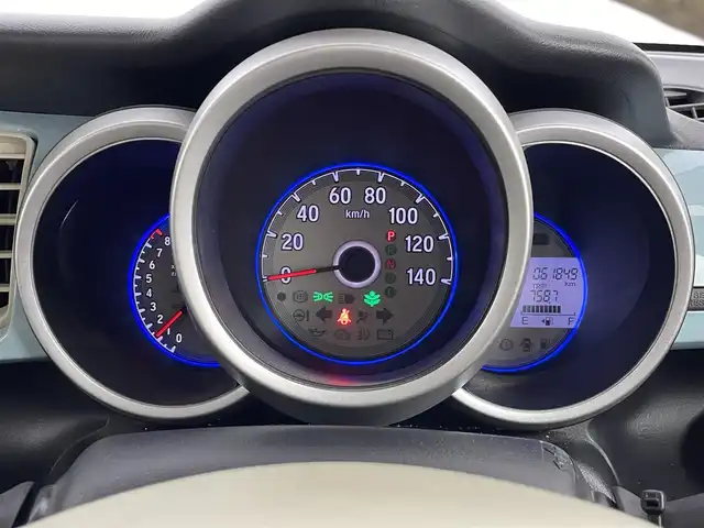 ホンダ Ｎ ＢＯＸ スラッシュ X 道央・札幌 2016(平28)年 6.2万km プレミアムホワイトパールⅡ ・４WD/・寒冷地仕様/・純正SDナビ/・CD/DVD/BT/USB/iPod/AUX/SD/フルセグ/・バックカメラ/・クルーズコントロール/・置くだけ充電/・ステアリングヒーター/・モード切替ステアリング/・CTBA/・衝突軽減ブレーキ/・横滑り防止装置/・純正フロアマット/・HIDヘッドライト/・オートライト/・14インチスチールホイール冬タイヤ/・積込14インチスチールホイール夏タイヤ/・プッシュスタート/・スマートキー/・スペアキー/・保証書・取扱説明書