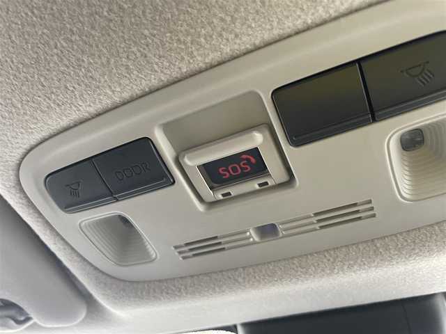 トヨタ アクア G 石川県 2023(令5)年 2.2万km プラチナホワイトパールマイカ 純正ナビ/バックカメラ/LEDヘッドライト/ETC/ドライブレコーダー/スマートキー/プッシュスタート/電動ミラー/トヨタセーフティセンス/レーダークルーズ/ABS/保証書