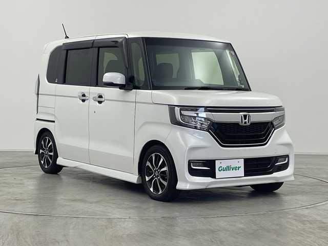 ホンダ Ｎ ＢＯＸ カスタム G L 群馬県 2018(平30)年 3.4万km プラチナホワイトパール 純正ディスプレイオーディオ　ワンセグＴＶ　バックカメラ　両側電動スライドドア　ローダウン　社外マフラー　オートライト　ＬＥＤヘッドライト　ステアリングスイッチ　ビルトインＥＴＣ　スマートキー　禁煙