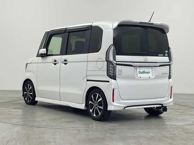 ホンダ Ｎ ＢＯＸ カスタム G L 群馬県 2018(平30)年 3.4万km プラチナホワイトパール 純正ディスプレイオーディオ　ワンセグＴＶ　バックカメラ　両側電動スライドドア　ローダウン　社外マフラー　オートライト　ＬＥＤヘッドライト　ステアリングスイッチ　ビルトインＥＴＣ　スマートキー　禁煙