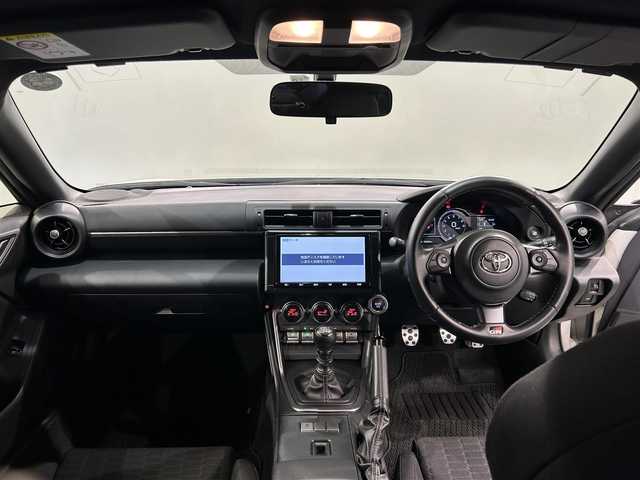 トヨタ ＧＲ８６ SZ 愛知県 2022(令4)年 1.9万km クリスタルホワイトパール 純正９インチナビ/クルーズコントロール/バックカメラ/ＥＴＣ/純正フロアマット/純正１７インチアルミホイール/６ＭＴ/ＩＳＯＦＩＸ/ステアリングスイッチ/ＬＥＤヘッドライト/プッシュスタート