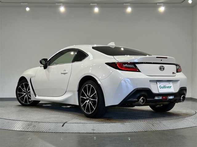 トヨタ ＧＲ８６ SZ 愛知県 2022(令4)年 1.9万km クリスタルホワイトパール 純正９インチナビ/クルーズコントロール/バックカメラ/ＥＴＣ/純正フロアマット/純正１７インチアルミホイール/６ＭＴ/ＩＳＯＦＩＸ/ステアリングスイッチ/ＬＥＤヘッドライト/プッシュスタート