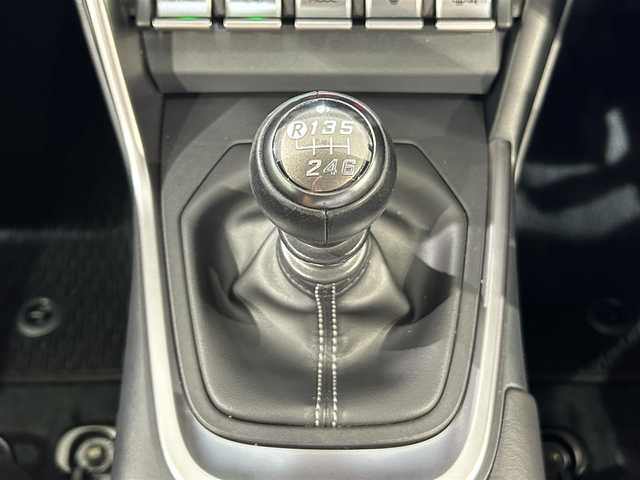トヨタ ＧＲ８６ SZ 愛知県 2022(令4)年 1.9万km クリスタルホワイトパール 純正９インチナビ/クルーズコントロール/バックカメラ/ＥＴＣ/純正フロアマット/純正１７インチアルミホイール/６ＭＴ/ＩＳＯＦＩＸ/ステアリングスイッチ/ＬＥＤヘッドライト/プッシュスタート