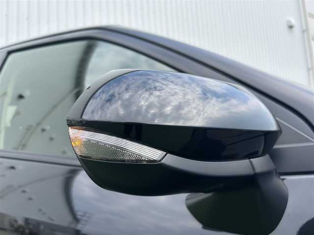 トヨタ ヤリスクロス Z 香川県 2020(令2)年 1.2万km ブラックマイカ パワーバックドア/全方位カメラ/トヨタセーフティセンス/クルーズコントロール/オートホールド/シートヒーター/パワーシート/前後コーナーセンサー/LEDヘッドライト/純正ナビ/純正フロアマット/ハーフレザーシート/純正AW/オートエアコン/Bluetooth/プッシュスタート