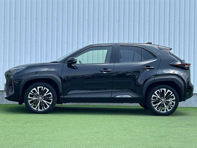 トヨタ ヤリスクロス Z 香川県 2020(令2)年 1.2万km ブラックマイカ パワーバックドア/全方位カメラ/トヨタセーフティセンス/クルーズコントロール/オートホールド/シートヒーター/パワーシート/前後コーナーセンサー/LEDヘッドライト/純正ナビ/純正フロアマット/ハーフレザーシート/純正AW/オートエアコン/Bluetooth/プッシュスタート