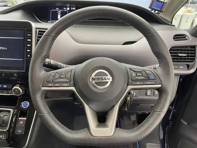 日産 セレナ e－パワー ハイウェイスター V 滋賀県 2021(令3)年 4.2万km アズライトブルー 9インチ純正ナビ/・フルセグTV/・Bluetooth/・CD/DVD/・USB/全方位カメラ/前後ドライブレコーダー/前後ソナー/デジタルインナーミラー/フリップダウンモニター/電動パーキングブレーキ/オートブレーキホールド/プッシュスタート/スマートキー/ステアリングスイッチ