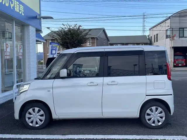 マツダ フレアワゴン XS 徳島県 2017(平29)年 9.8万km クリスタルホワイトP (株)IDOMが運営する【じしゃロン徳島店】の自社ローン専用車両になりますこちらは現金またはオートローンご利用時の価格です。自社ローンご希望の方は別途その旨お申付け下さい									/																				/社外７インチSDナビ/（Bluetooth/フルセグTV/DVD)/レーダーブレーキサポート/プリクラッシュセーフティー/レーンキープアシスト/アイドリングストップ/シートヒーター/両側パワースライド/後席サンシェード/プッシュスタート/スマートキー/（スペアキー×１）/ETC/純正フロアマット/純正ドアバイザー/取説/保証書