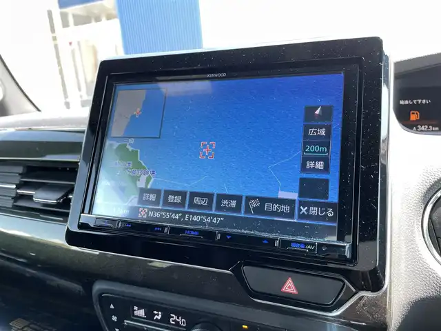 ホンダ Ｎ ＢＯＸ G L ホンダセンシング 福島県 2019(令1)年 10.5万km ブリリアントスポーティブルーメタリック2トーン (株)IDOMが運営する【じしゃロンいわき店】の自社ローン専用車両になります。こちらは現金またはオートローンご利用時の価格です。自社ローンご希望の方は別途その旨お申付け下さい/登録時走行距離105026km/ツートンカラー/KENWOOD社外ナビゲーション/バックカメラ/地上デジタルTV/プッシュスタート/スマートキー/片側パワースライドドア/サイドバイザー/フロアマット/純正アルミホイール/リアスポイラー