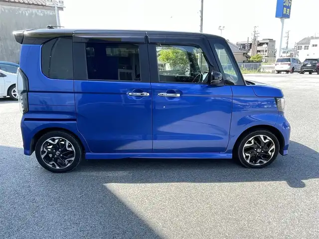 ホンダ Ｎ ＢＯＸ G L ホンダセンシング 福島県 2019(令1)年 10.5万km ブリリアントスポーティブルーメタリック2トーン (株)IDOMが運営する【じしゃロンいわき店】の自社ローン専用車両になります。こちらは現金またはオートローンご利用時の価格です。自社ローンご希望の方は別途その旨お申付け下さい/登録時走行距離105026km/ツートンカラー/KENWOOD社外ナビゲーション/バックカメラ/地上デジタルTV/プッシュスタート/スマートキー/片側パワースライドドア/サイドバイザー/フロアマット/純正アルミホイール/リアスポイラー