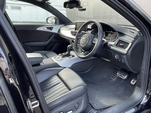 アウディ Ａ６ アバント 2．0 TFSI クワトロ 道東・釧路十勝 2018(平30)年 7.9万km 黒 ４WD/パノラマサンルーフ/S line パッケージ/純正ナビ/ CD/DVD/SD/BT/フルセグ/パークアシストパッケージ/　パークアシスト/　サラウンドビューカメラ/純正ETC/純正前後ドライブレコーダー/アウディプレセンス/アウディアクティブレーンアシスト/クルーズコントロール/パークディスタンスコントロール/レザーシート/フロントシートヒーティング/電動フロントシート/４ゾーンデラックスオートマチックエアコンディショナー/純正20インチAW/LEDヘッドライト/純正フロアマット