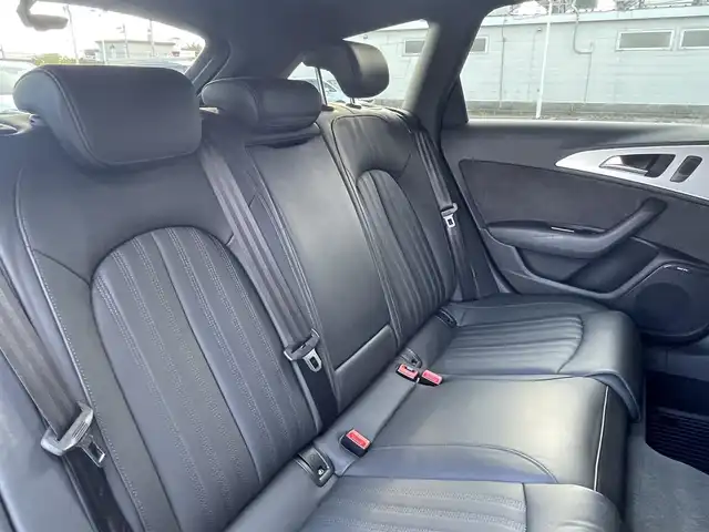 アウディ Ａ６ アバント 2．0 TFSI クワトロ 道東・釧路十勝 2018(平30)年 7.9万km 黒 ４WD/パノラマサンルーフ/S line パッケージ/純正ナビ/ CD/DVD/SD/BT/フルセグ/パークアシストパッケージ/　パークアシスト/　サラウンドビューカメラ/純正ETC/純正前後ドライブレコーダー/アウディプレセンス/アウディアクティブレーンアシスト/クルーズコントロール/パークディスタンスコントロール/レザーシート/フロントシートヒーティング/電動フロントシート/４ゾーンデラックスオートマチックエアコンディショナー/純正20インチAW/LEDヘッドライト/純正フロアマット