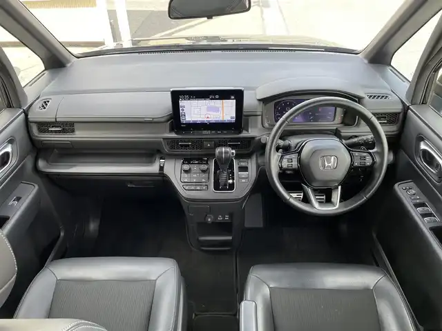 ホンダ ステップワゴン スパーダ 東京都 2023(令5)年 2.4万km クリスタルブラックパール Honda CONNECT for Gathers＋ナビ装着用スペシャルパッケージ/Bluetooth/バックカメラ/フルセグテレビ/ブラインドスポットインフォメーション/Honda SENSING/パワーテールゲート(メモリー機能付)/2列目オットマン/運転席＆助手席シートヒーター/トリプルゾーンコントロール・フルオートエアコンディショナー/コンビシート/16インチアルミホイール(SPADA専用)/パドルシフト/全列USBチャージャー/フォグランプ/ドライブレコーダー(DRV-350)/ハーフレザー/シートヒーター/16インチアルミホイール/ETC/両側パワースライドドア/前後コーナーセンサー/追従クルーズコントロール/MTモード付AT/パドルシフト