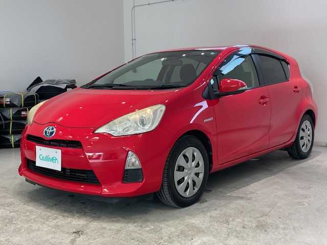 トヨタ アクア G 宮城県 2012(平24)年 7.5万km スーパーレッドⅤ 純正ナビ/・型番：NSZT-W62G/・フルセグTV/Bluetooth/CD/DVD/・ETC/・バックカメラ/シートヒーター（運転席＋助手席）/ECOモード/EVモード/革巻きステアリング/・ステアリングスイッチ/オートライト/プッシュスタート/・スマートキー/・スペアキー1本/ドアバイザー/ワイパーデアイサー/ハロゲンヘッドライト/純正フロアマット