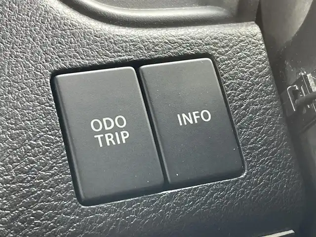 スズキ ソリオ バンディット HV MV 道央・札幌 2017(平29)年 7.9万km ブーストブルーパールメタリック ・４WD/・衝突軽減システム/・ハイブリッド車/・純正ナビ/・フルセグTV/・Bluetooth/・バックモニター/・片側パワースライドドア/・プッシュスタート/・アイドリングストップ/・クルーズコントロール/・シートヒーター/・エンジンスターター/・スペアキー１本/・シートアンダーボックス助手席側/・ウォークスルー/・フルフラットシート/・フォグランプ/・横滑り防止装置/・レーンキープアシスト