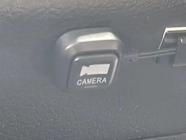 スズキ ソリオ バンディット HV MV 道央・札幌 2017(平29)年 7.9万km ブーストブルーパールメタリック ・４WD/・衝突軽減システム/・ハイブリッド車/・純正ナビ/・フルセグTV/・Bluetooth/・バックモニター/・片側パワースライドドア/・プッシュスタート/・アイドリングストップ/・クルーズコントロール/・シートヒーター/・エンジンスターター/・スペアキー１本/・シートアンダーボックス助手席側/・ウォークスルー/・フルフラットシート/・フォグランプ/・横滑り防止装置/・レーンキープアシスト