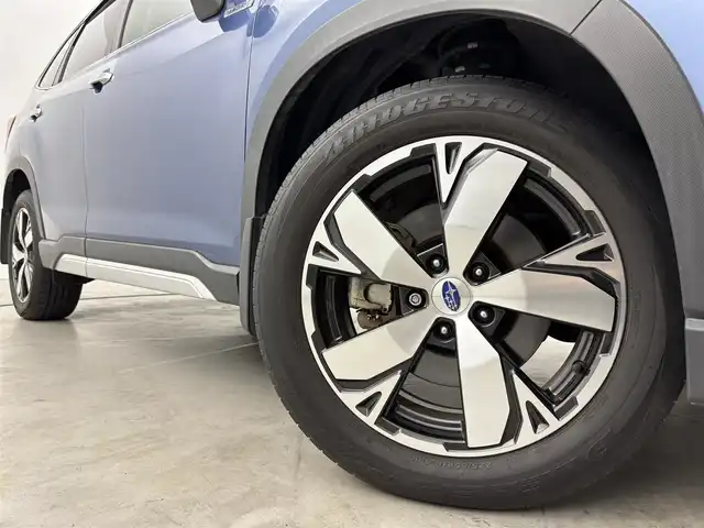 スバル フォレスター ハイブリッド アドバンス 福岡県 2019(令1)年 5.9万km ホライゾンブルーP 純正８インチナビ　/デジタルルームミラー　/ＥＴＣ　/レーダークルーズコントロール　/衝突軽減システム　/レーンキープ　/コーナーセンサー　/横滑り防止/センターデフロック　/パドルシフト　/パワーバックドア　/シートヒーター/４WD