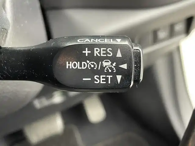 トヨタ Ｃ－ＨＲ G 群馬県 2017(平29)年 6.3万km ホワイトパールクリスタルシャイン 純正９インチナビ　モデリスタエアロ　バックカメラ　衝突軽減　BSM　アダプティブクルーズコントロール　レーンアシスト　ビルトインＥＴＣ　シートヒーター　純正ドライブレコーダー　スマートキー　禁煙車