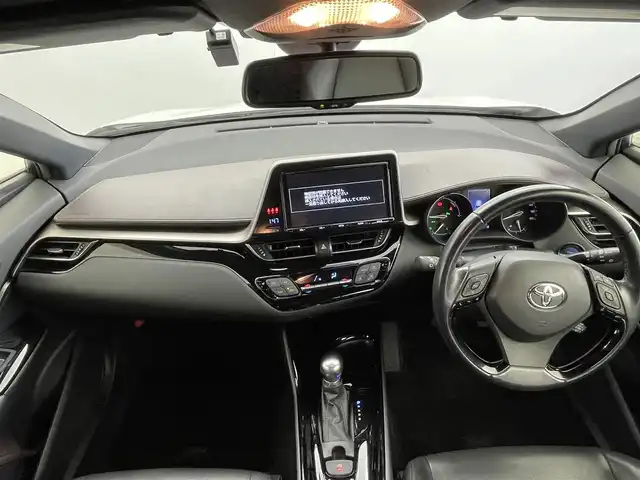トヨタ Ｃ－ＨＲ G 群馬県 2017(平29)年 6.3万km ホワイトパールクリスタルシャイン 純正９インチナビ　モデリスタエアロ　バックカメラ　衝突軽減　BSM　アダプティブクルーズコントロール　レーンアシスト　ビルトインＥＴＣ　シートヒーター　純正ドライブレコーダー　スマートキー　禁煙車