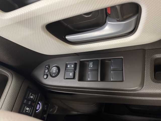 ホンダ Ｎ ＢＯＸ L 新潟県 2023(令5)年 3.5万km プラチナホワイトパール 4WD/スマートキー/メモリナビ　型式MDV-D309BT/CD/SD/USB/バックカメラ/ETC/ドラレコ/シートヒーター　D席/N席/ホンダセンシング/LEDライト